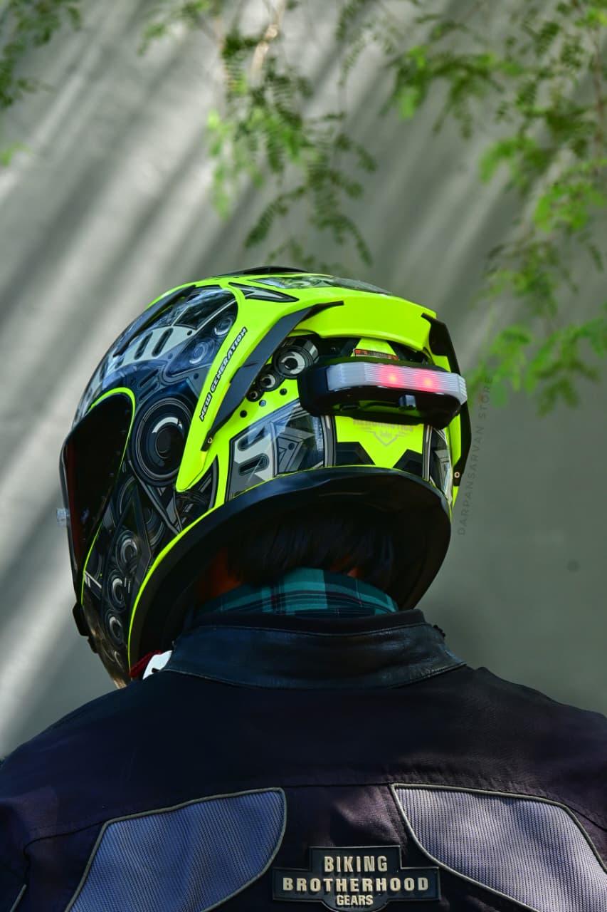 MOTO GENIUS Helmet Earphone BT80 Rear Hight brightness Taillights Music Headphones