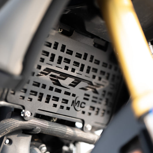 RADIATOR GUARD FOR APACHE RTX 300