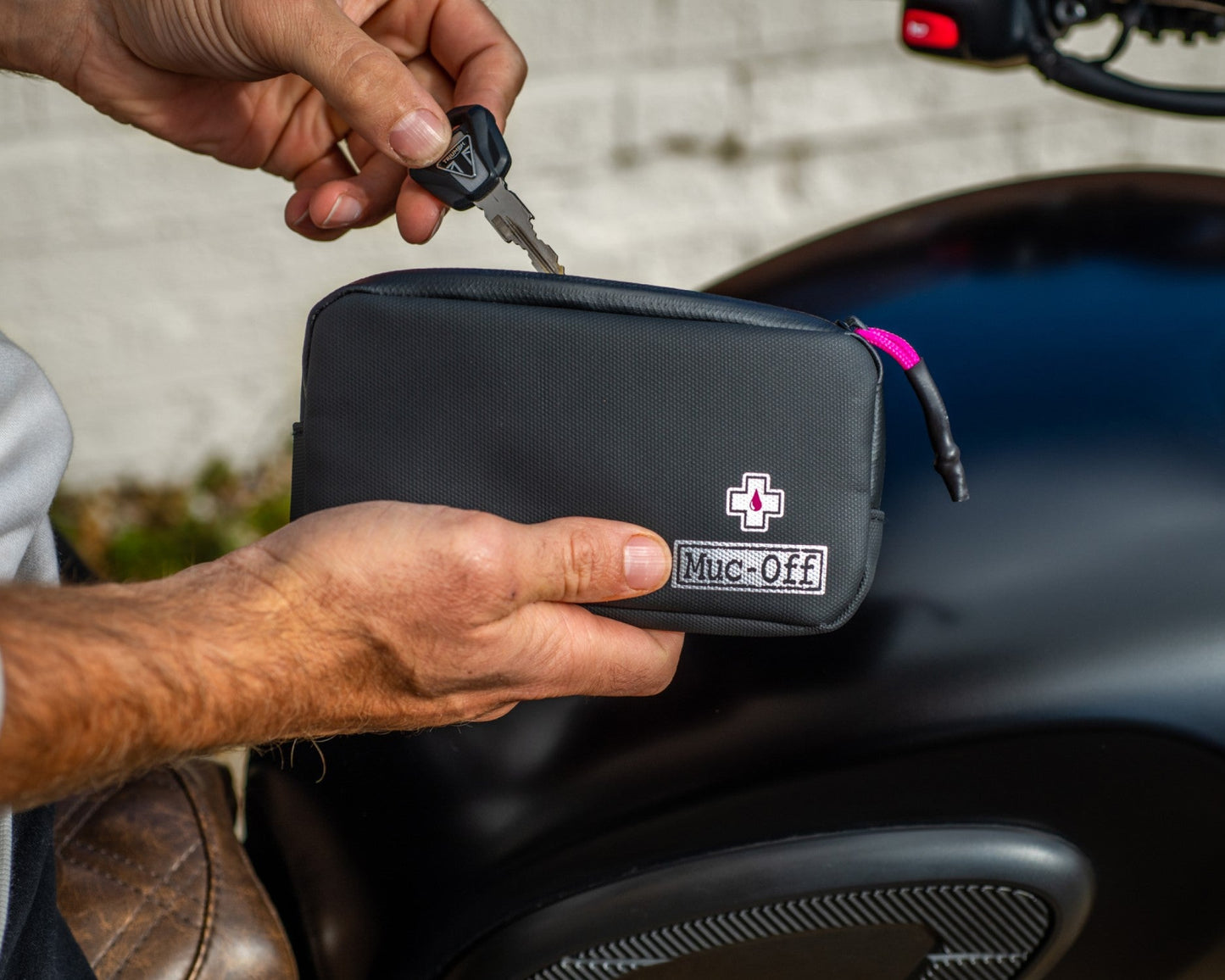 Muc Off Rainproof Essentials Case