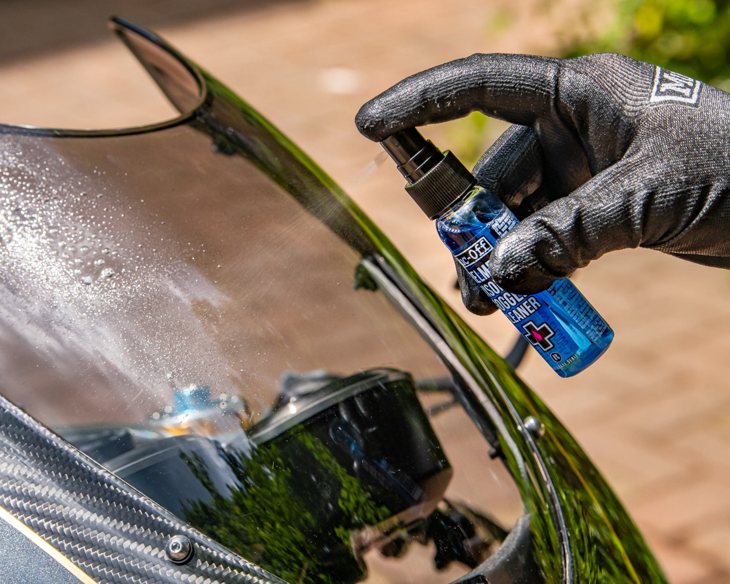 MUC OFF Helmet & Visor Cleaner 32ml