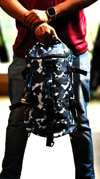 INFINITI DUFFLE BAG CAMO SMALL - 15LITRES