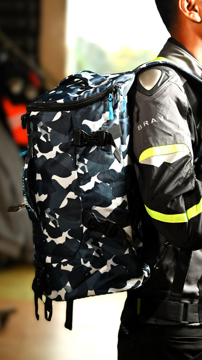 INFINITI DUFFLE BAG CAMO SMALL - 15LITRES