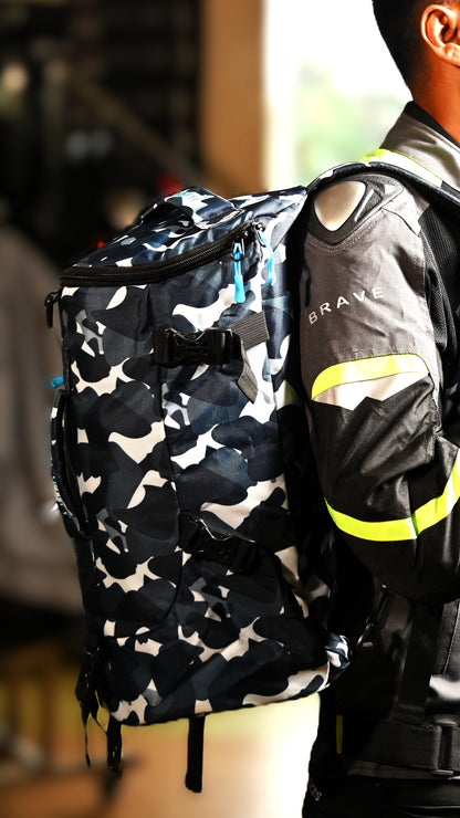 INFINITI DUFFLE BAG CAMO SMALL - 15LITRES