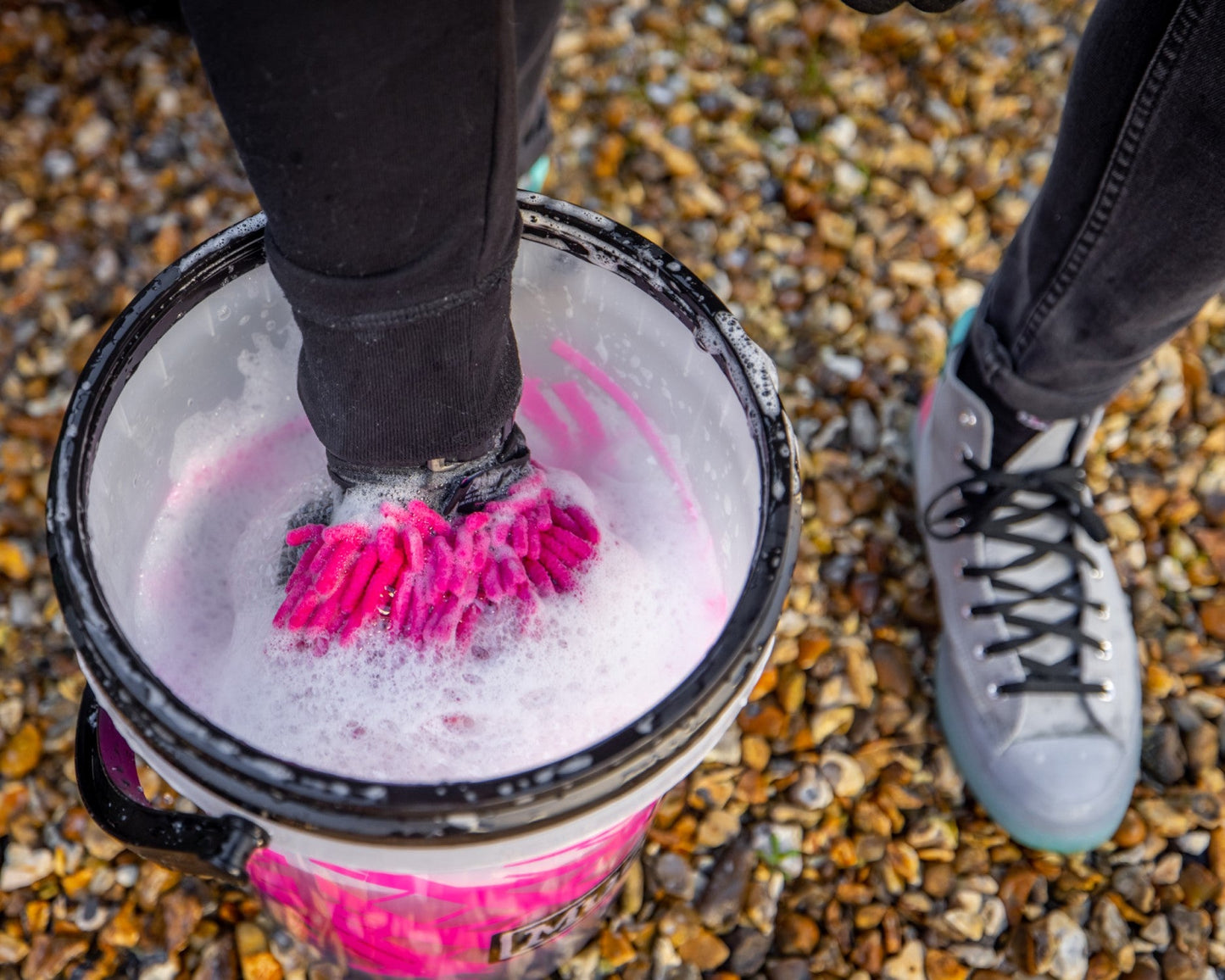 Muc Off 2in1 Chenille Microfiber Wash Mitt