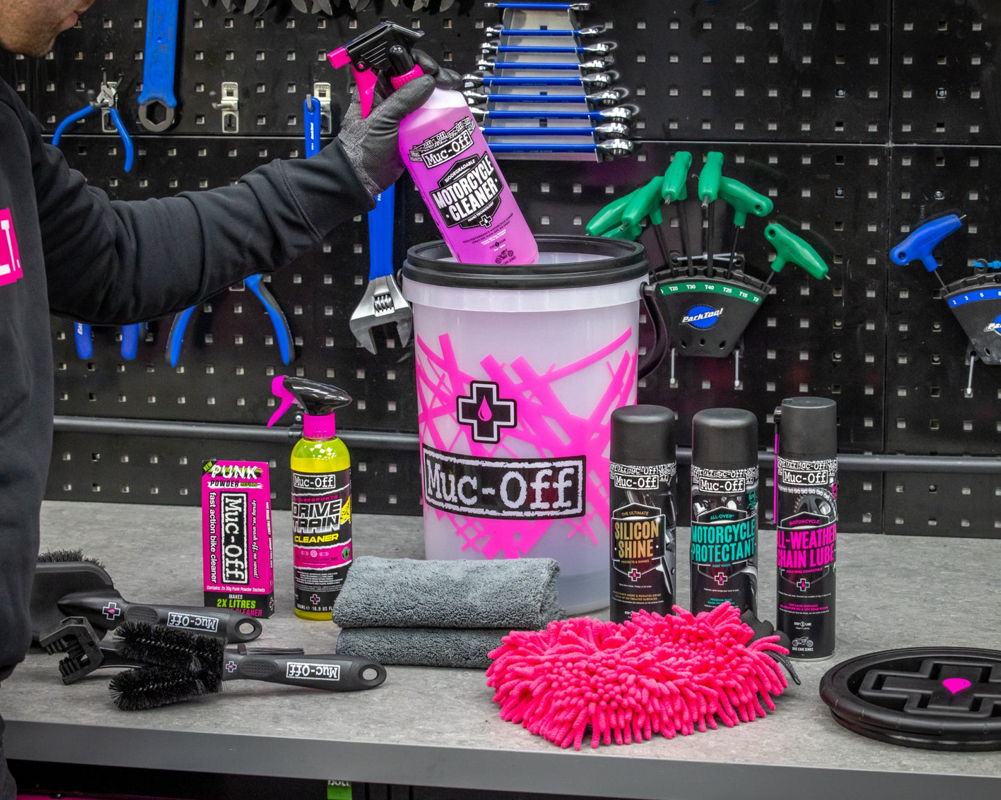 Muc Off Powersports Dirt Bucket Kit