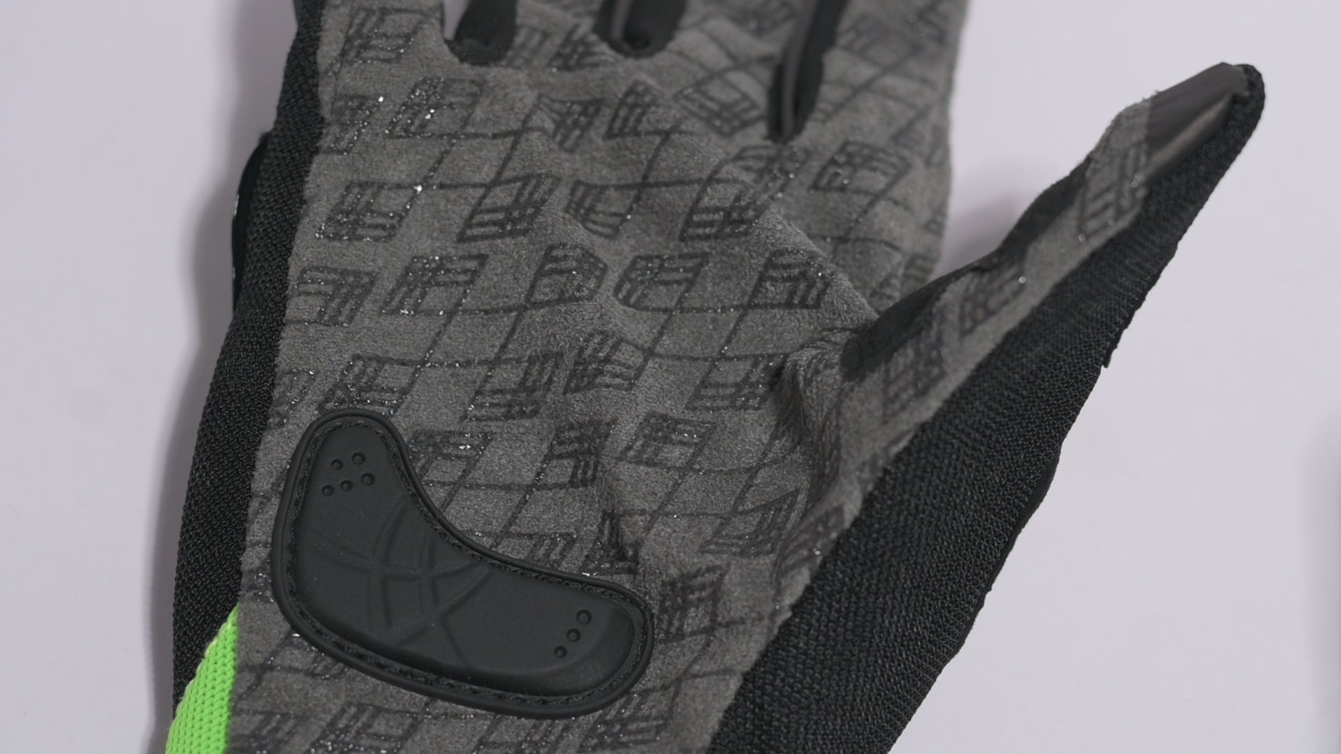BSDDP GLOVES WITH HARD KNUCKLES AND SLIDERS
