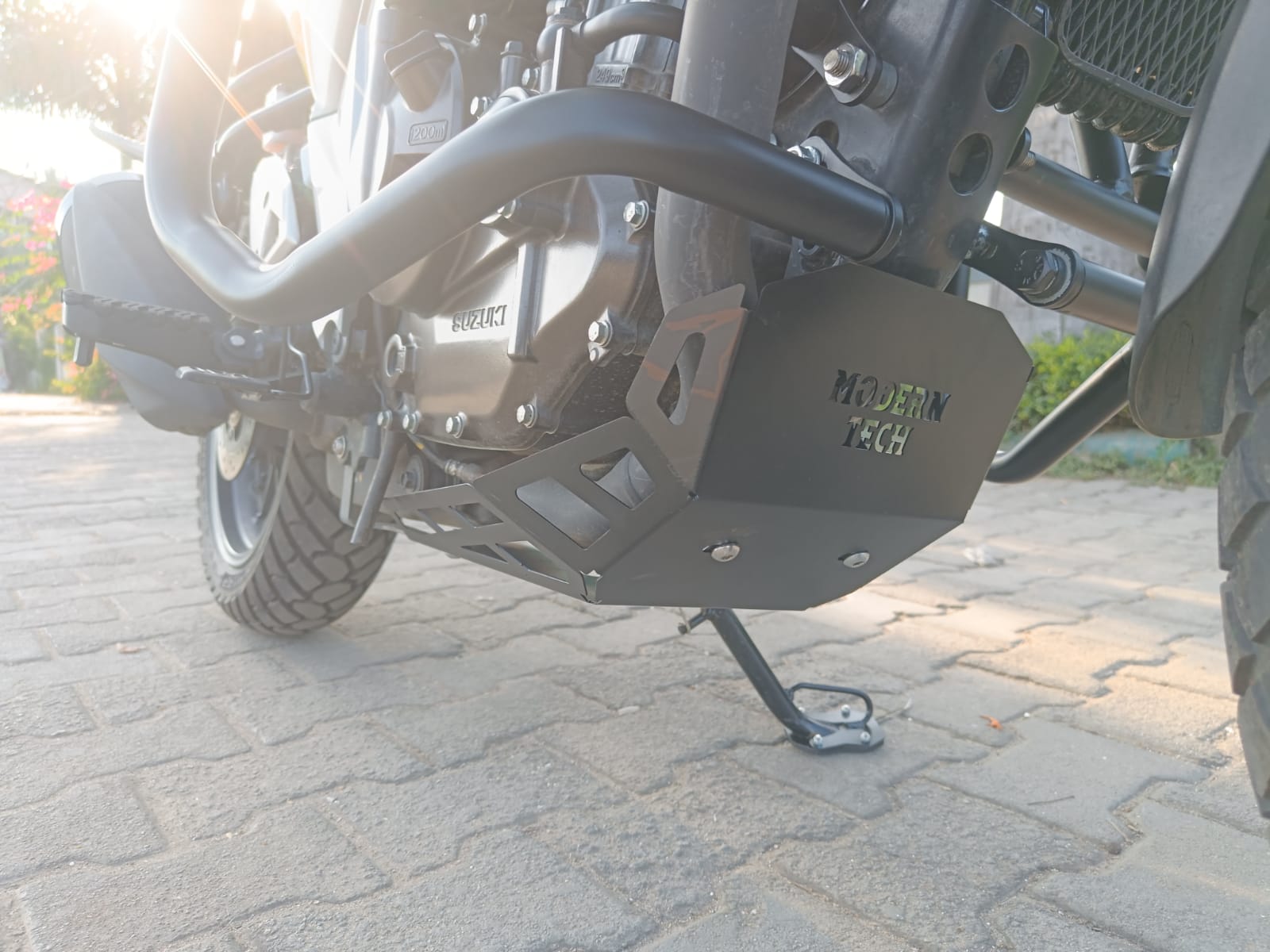 BASH PLATE / VSTROM