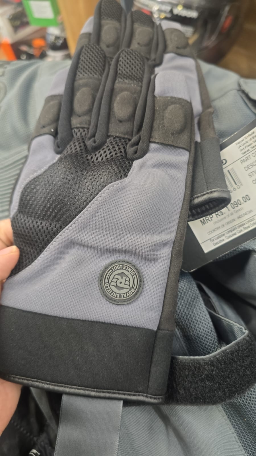 ROYAL ENFILED GREY GLOVES