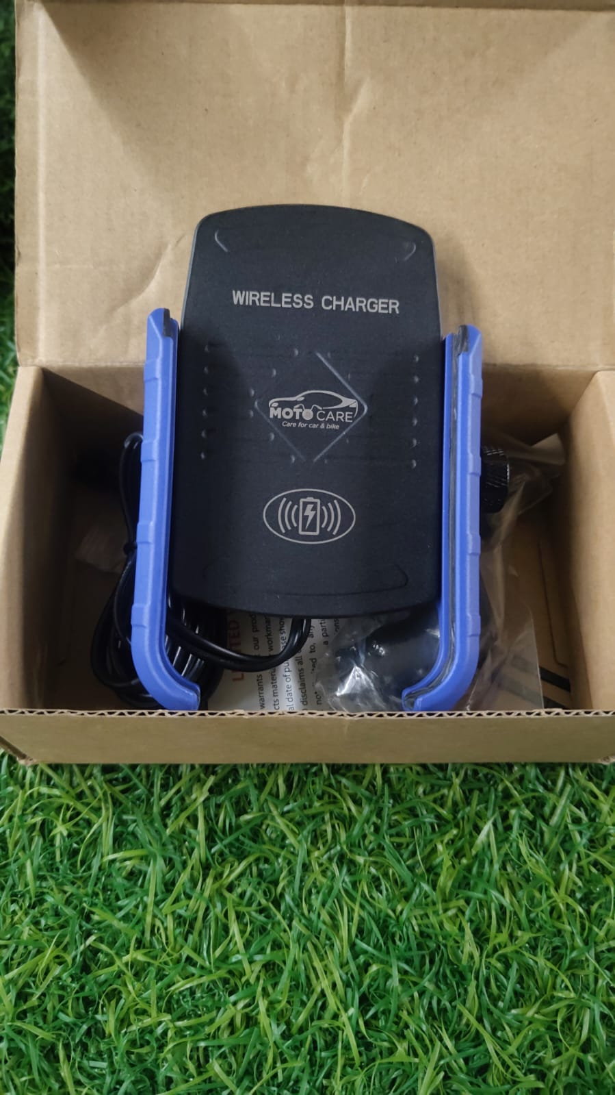 MOTO CARE MOBILE HOLDER WITH CHARGER BLUE