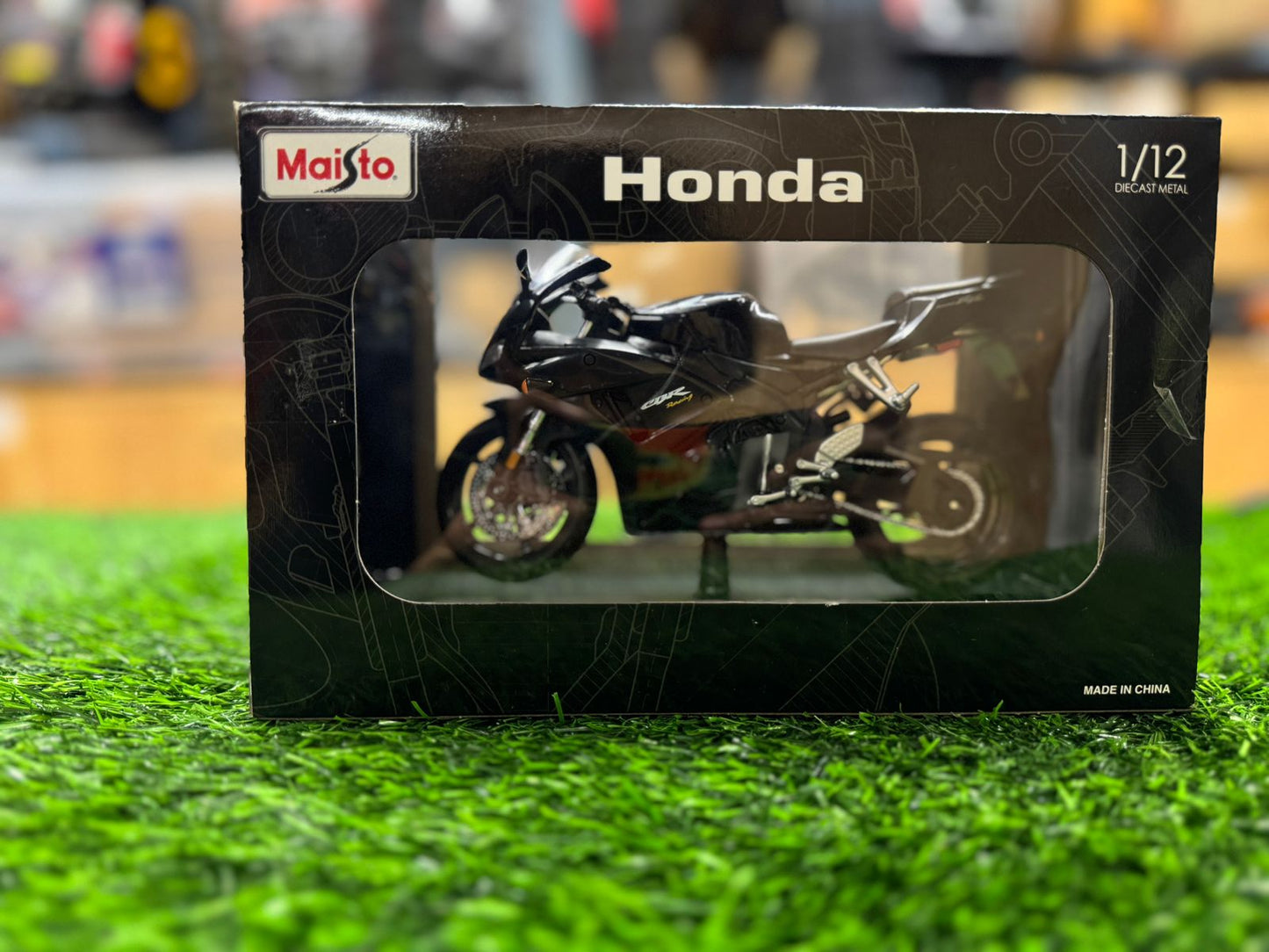 Honda CBR 1000RR 1:12 Maisto Scale Model bike collectible