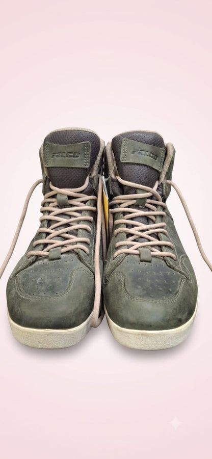 FALCO TENSHO GREEN RIDING BOOTS (MINOR TEXTURE DAMAGE)