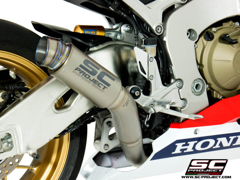 SC PROJECT GP70-R Carbon EXHAUST FOR HONDA CBR1000RR (2017-19) -SP-SP2