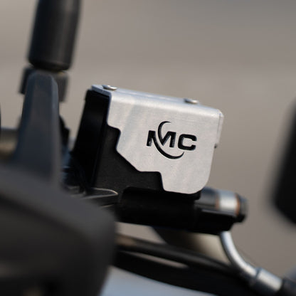 DISC OIL CAP FOR APACHE RTX 300