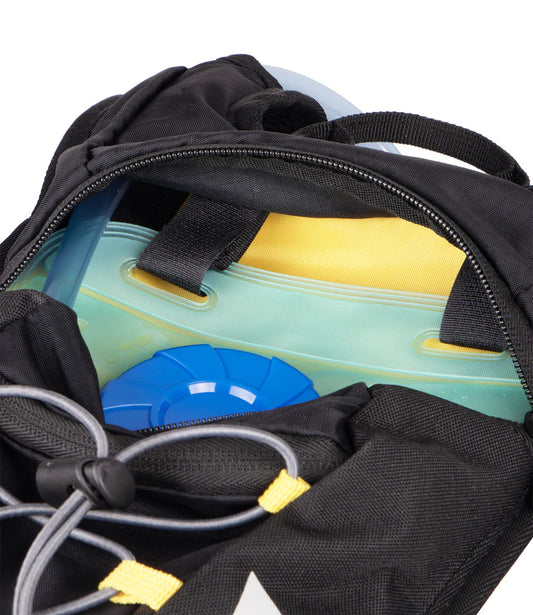 OASIS HYDRATION BACKPACK