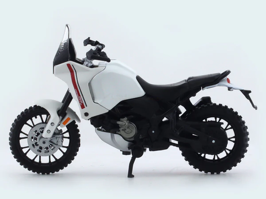 Ducati Desert X 1:18 Maisto licensed diecast scale Model bike collectible
