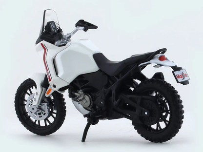 Ducati Desert X 1:18 Maisto licensed diecast scale Model bike collectible